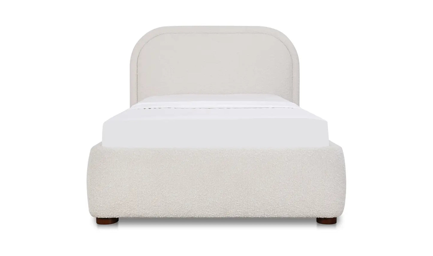 Bed Colin